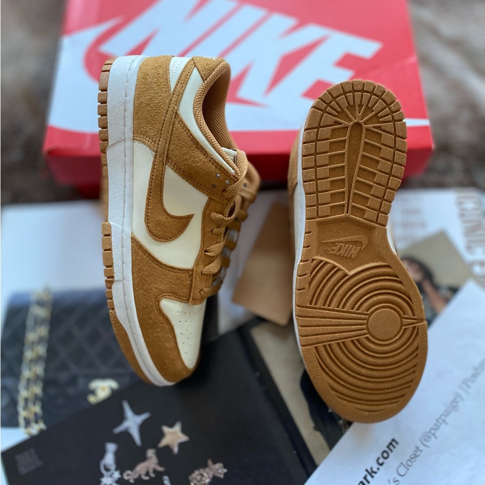 Nike Dunk Low Sneakers - Picture 7 of 16